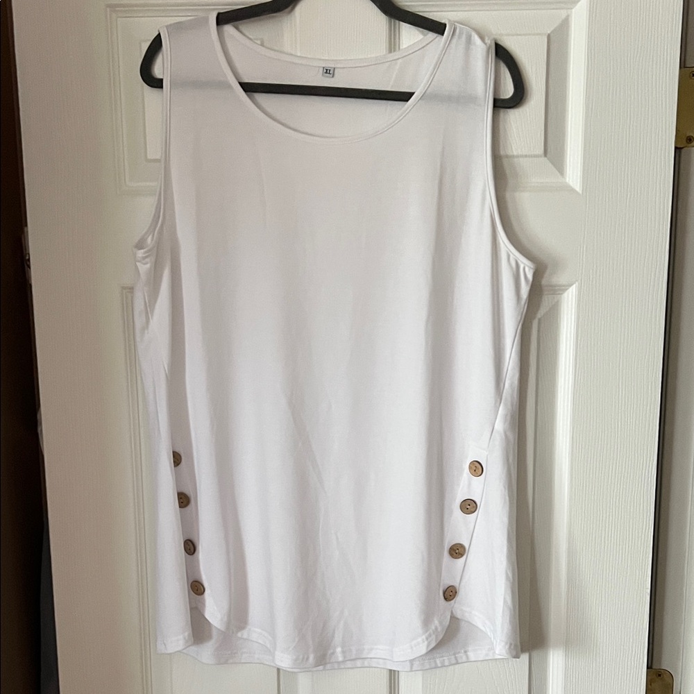Chic White Sleeveless Top with Button Details